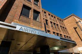 A shot of the entrance of Airivo Oriel House, 26 The Quadrant, Richmond, TW9 1DL