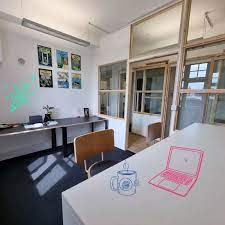 A typical studio workspace that can be rented at Mainyard Studios WIMBLEDON - 9 & 17 Lyon Road, SW19 2RL