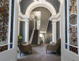 The entrance lobby at Pembroke Hall 43 Fitzwilliam Place serviced offices in Dublin