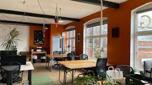 Coworking desk spaces to rent at Cobden Place in Nottingham