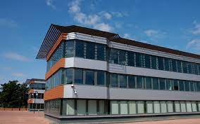 External shot of the HubSpace Stanmore - 582 Honeypot Lane, Stanmore, Middlesex HA7 1JS office space building from the car park