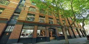 The exterior of Hunter Collective Farringdon - 62-68 Rosebery Avenue, London EC1R 4RR