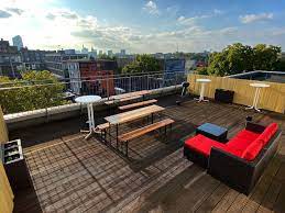 The coworking terrace at K-1 Business Club Ostend - Hanauer Landstraße 204, 60314 Frankfurt am Main, Germany office space building