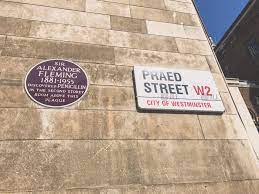 The street sign for Praed Street on which VITAXO Paddington House office building sits