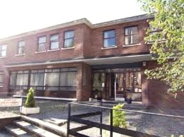 Exterior shot of the Mespil Business Centre at Mespil House, Sussex Road, Dublin 4, D04 T4A6 on a sunny day