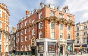 Exterior shot of Flex by Grosvenor - 34 Brook Street, Mayfair, London, W1K 5DN on a sunny day
