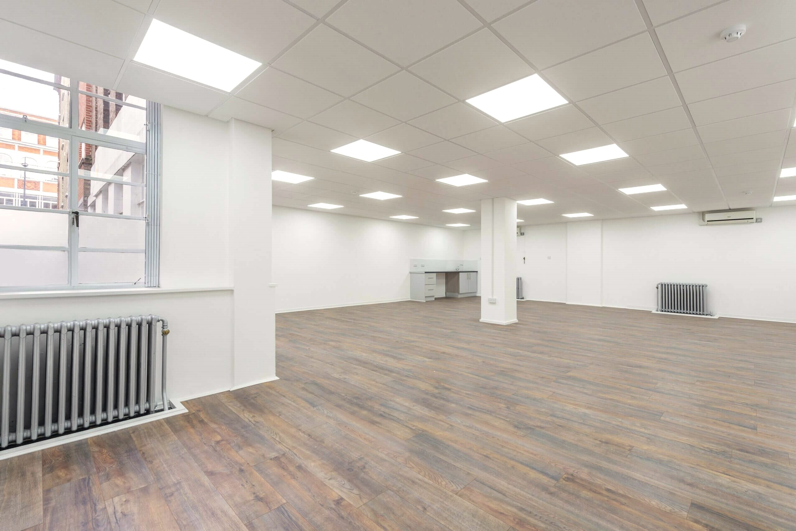 Open-plan office space for rent at Sub800 - 12-14 Whitfield Street, London W1T 2RF