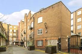 A shot of the outside of Sub800 - 2-5 Steadham Place, London WC1A 1HU