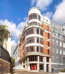 An external shot of the Sub800 - Pinnacle House, St Dunstan's Hill, City of London, EC3R 8HN office property on a sunny day