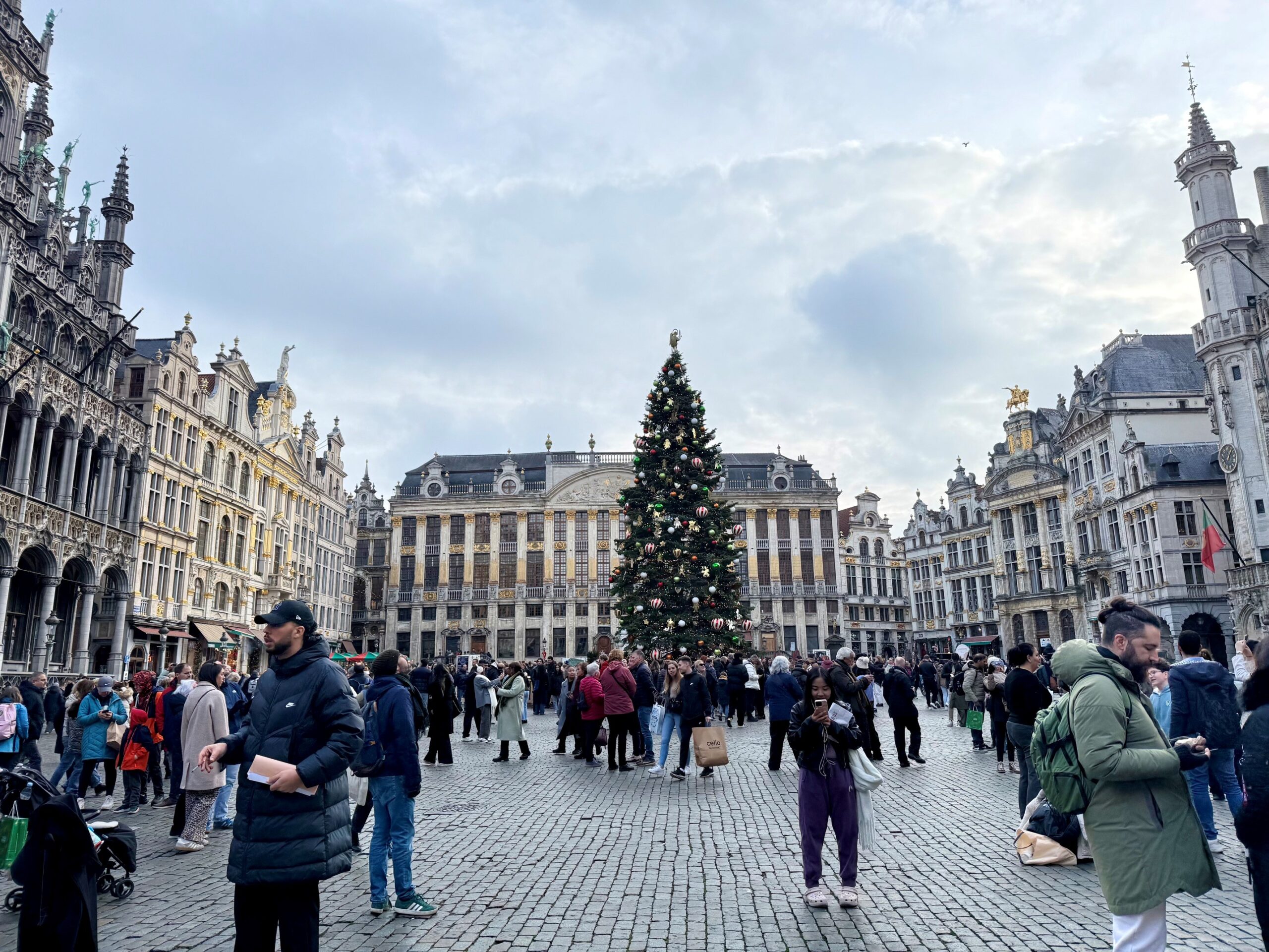 Brussels' Grand Place at Christmas MG 12.25