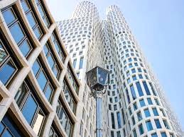 A view from the street looking up at Contora - Upper West - KURFÜRSTENDAMM 11, 10719 BERLIN 
